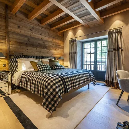 Chalet Superbe Ferme Rénovée En De Luxe En Pleine Nature Barcelonnette